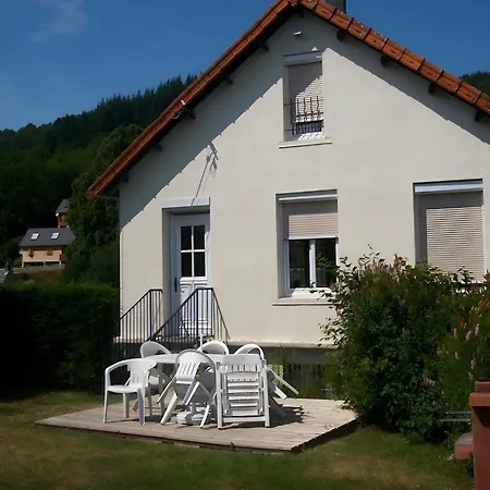 Beautiful House In The Heart Of The Auvergne Hébergement de vacances