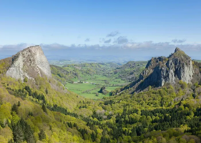Beautiful House In The Heart Of The Auvergne * Murat-le-Quaire